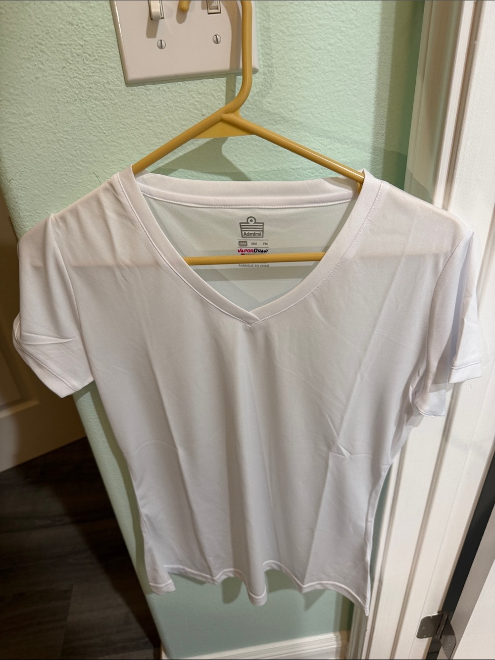 Women’s White Short Sleeve  V-Neck Shirt - Vapor Draw Technology